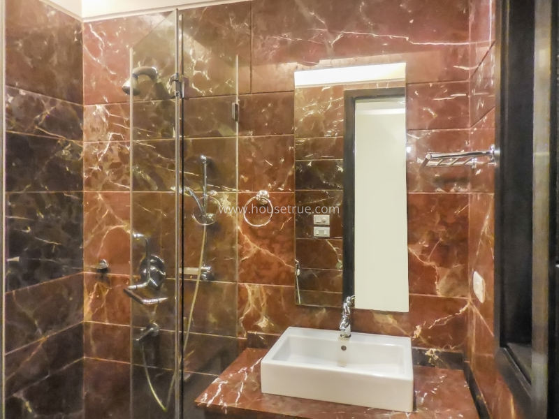 4 BHK Flat For Rent in Vasant Vihar