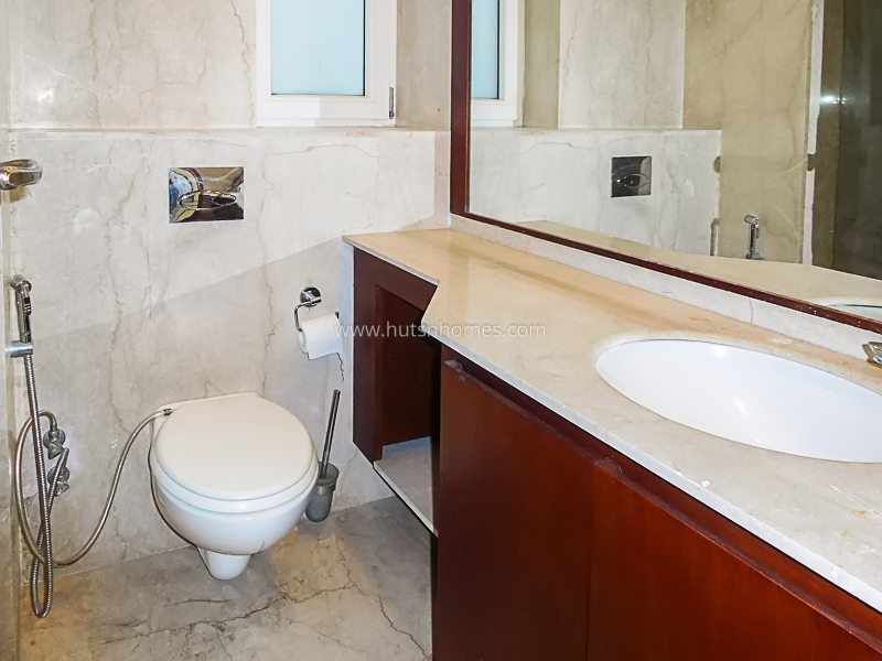 3 BHK Flat For Rent in Vasant Vihar