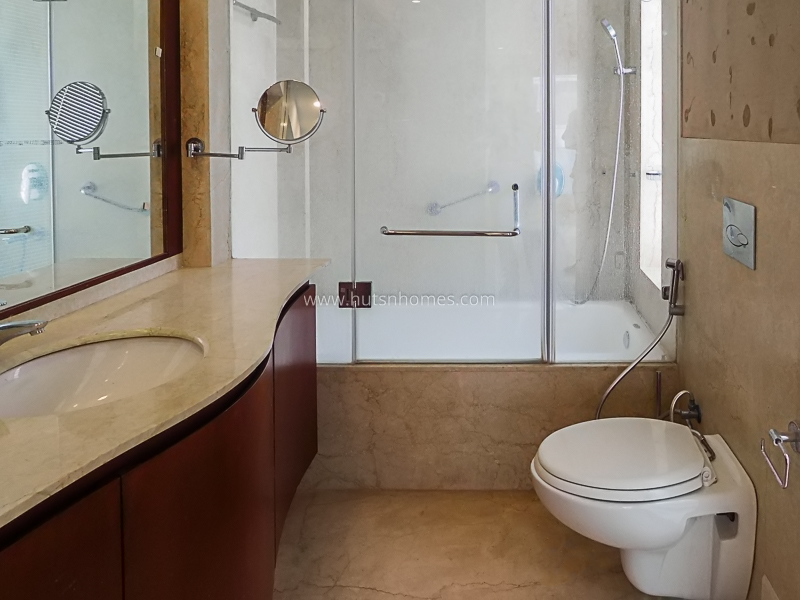 3 BHK Flat For Rent in Vasant Vihar