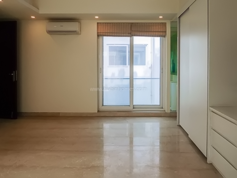 3 BHK Flat For Rent in Vasant Vihar