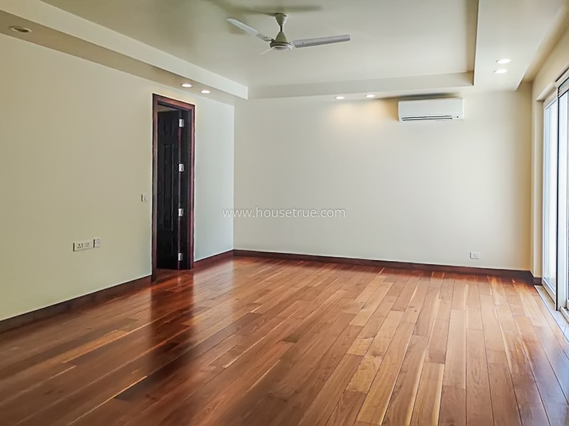 4 BHK Flat For Rent in Vasant Vihar