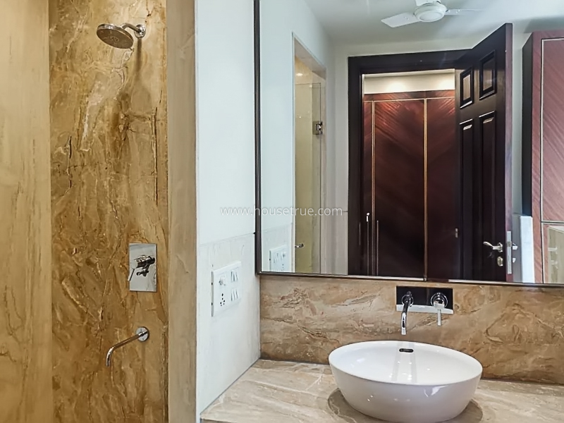 4 BHK Flat For Rent in Vasant Vihar