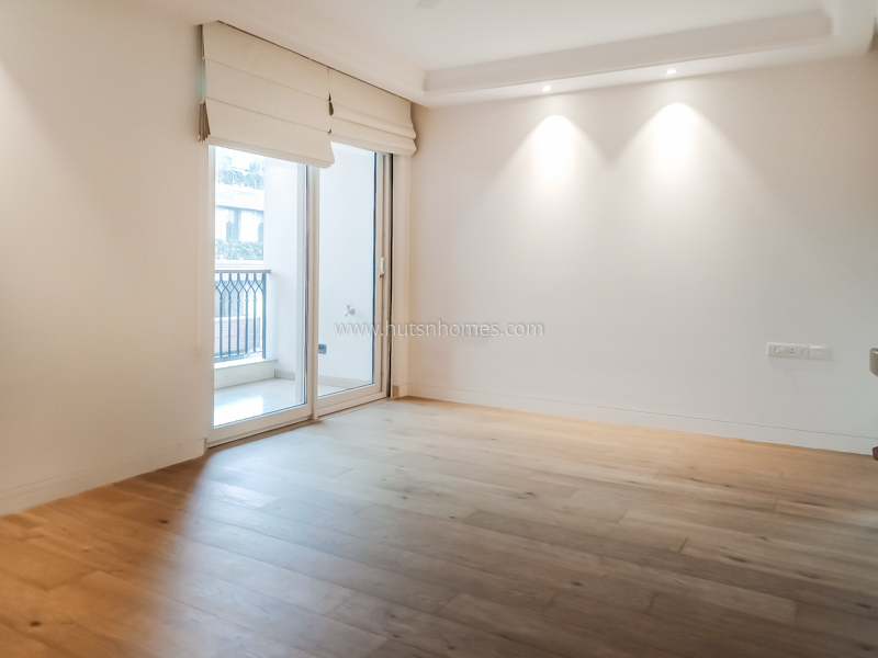 4 BHK Flat For Rent in Vasant Vihar