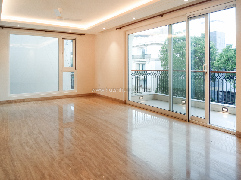 4 BHK Flat For Rent in Vasant Vihar