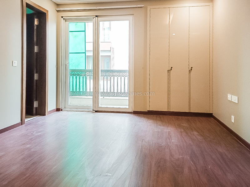 4 BHK Flat For Rent in Vasant Vihar