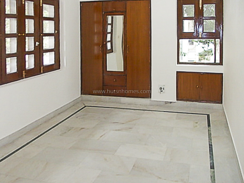 3 BHK Flat For Rent in Anand Niketan