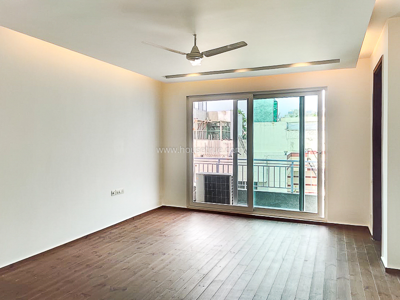 4 BHK Flat For Rent in Vasant Vihar