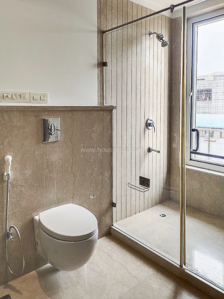4 BHK Flat For Rent in Vasant Vihar