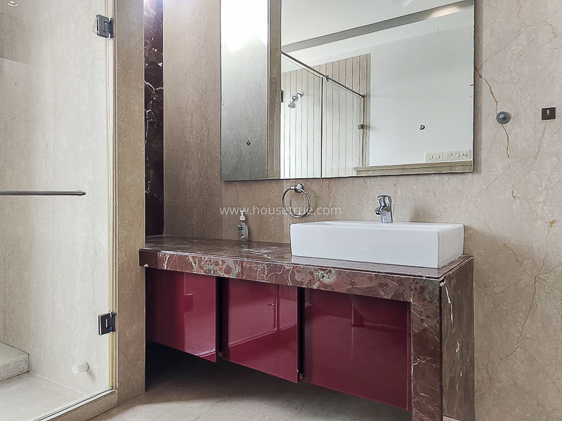 4 BHK Flat For Rent in Vasant Vihar