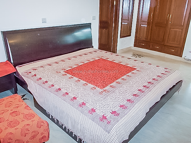 3 BHK Flat For Rent in Chanakyapuri