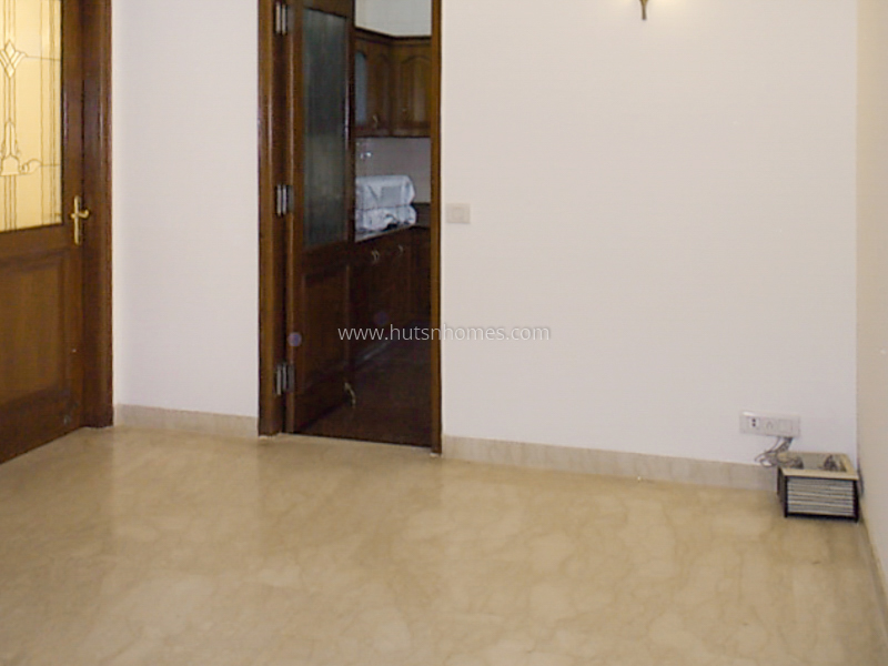 3 BHK Flat For Rent in Chanakyapuri
