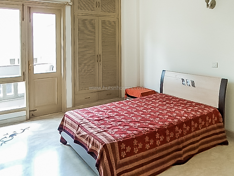 3 BHK Flat For Rent in Chanakyapuri