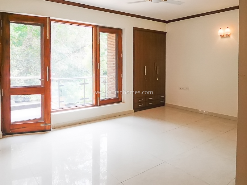 3 BHK Builder Floor For Rent in Chanakyapuri
