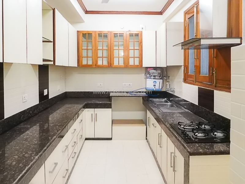 3 BHK Builder Floor For Rent in Chanakyapuri