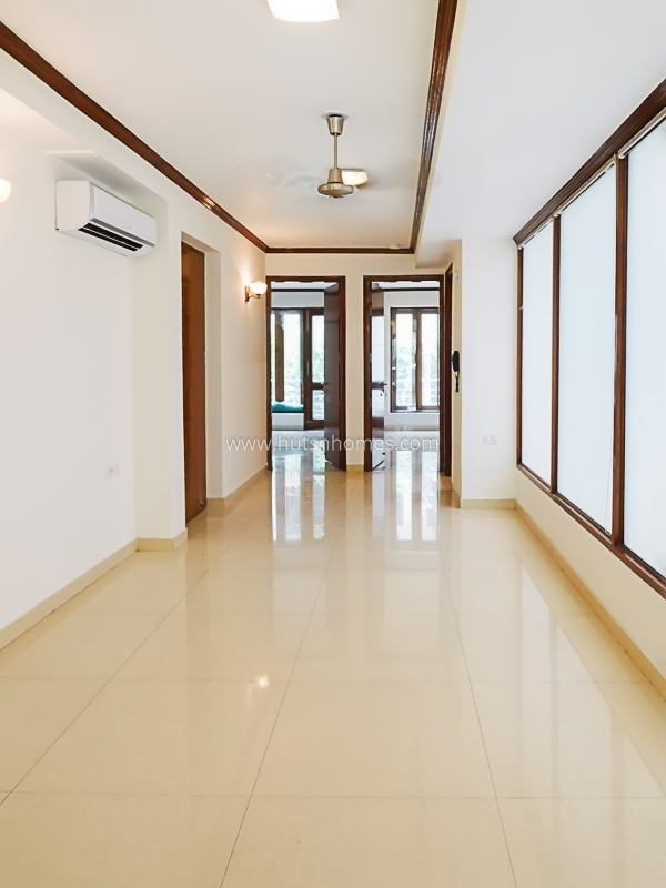 3 BHK Builder Floor For Rent in Chanakyapuri