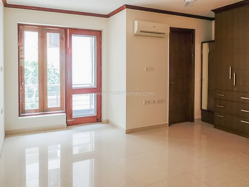 3 BHK Builder Floor For Rent in Chanakyapuri