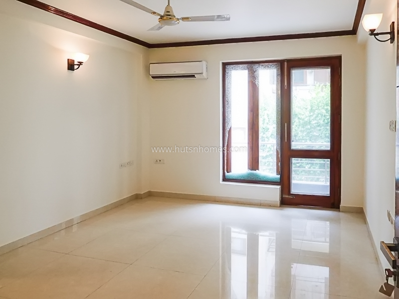 3 BHK Builder Floor For Rent in Chanakyapuri