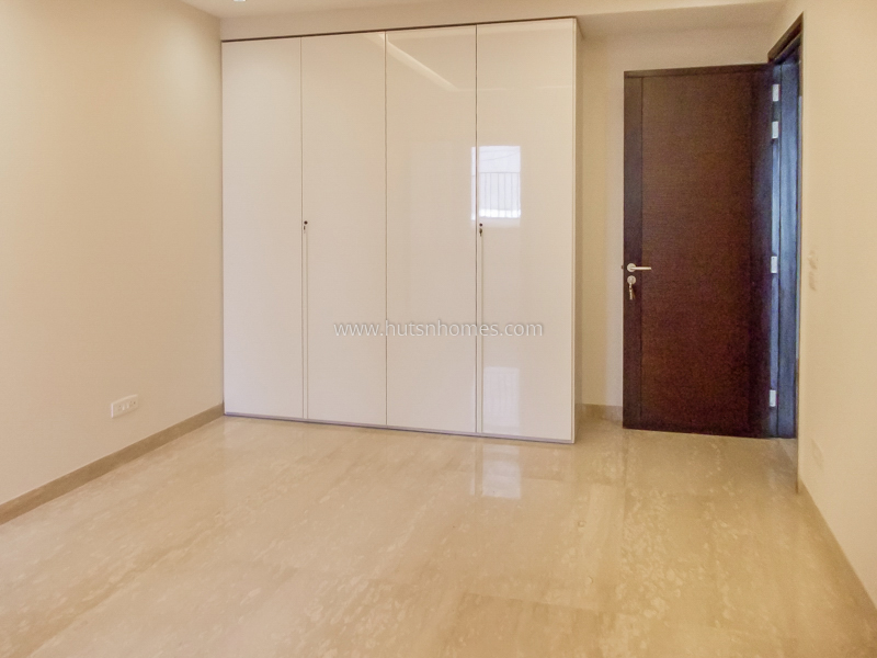 3 BHK Duplex For Rent in Chanakyapuri