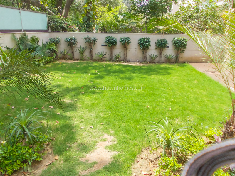 3 BHK Duplex For Rent in Chanakyapuri