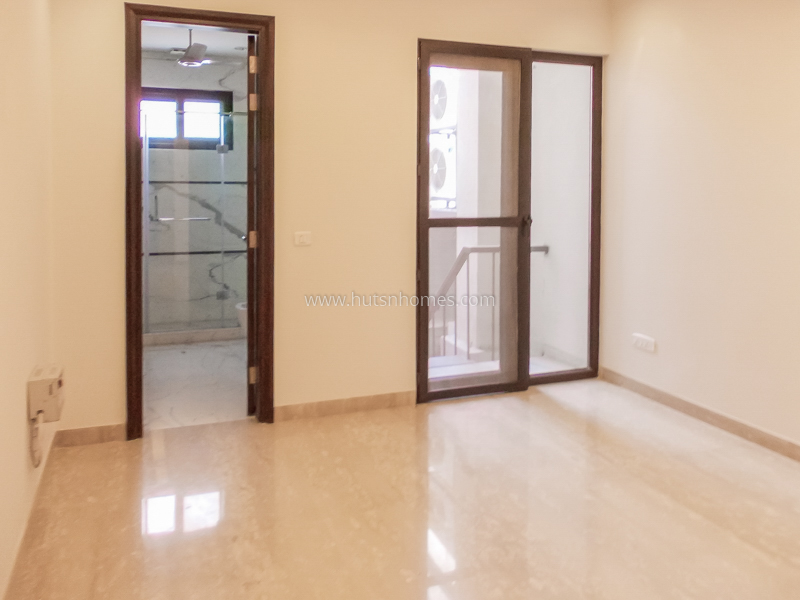 3 BHK Duplex For Rent in Chanakyapuri