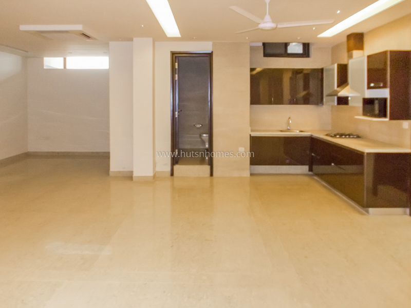 3 BHK Duplex For Rent in Chanakyapuri