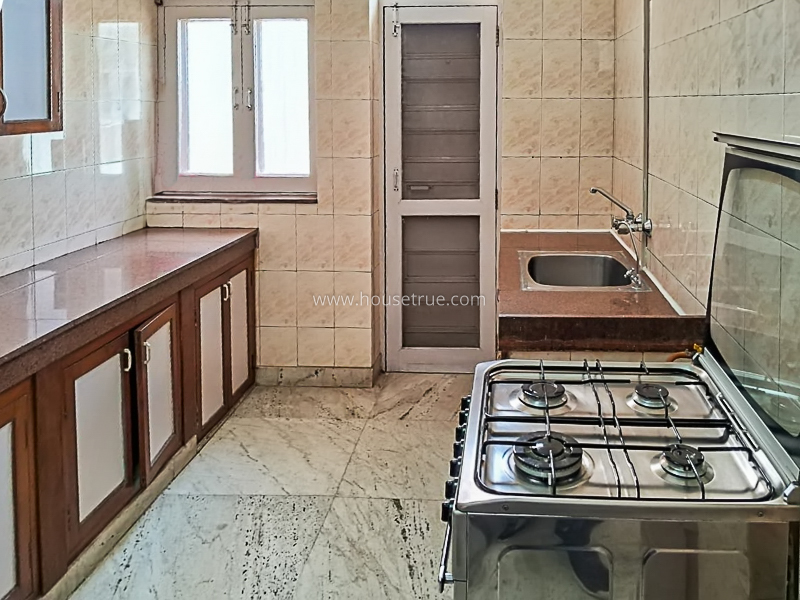 2 BHK Flat For Rent in Chanakyapuri