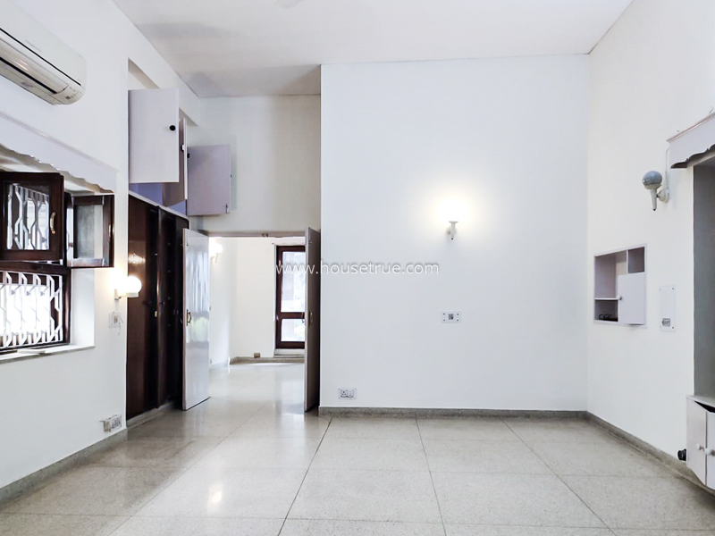 4 BHK Flat For Rent in Hauz Khas Enclave