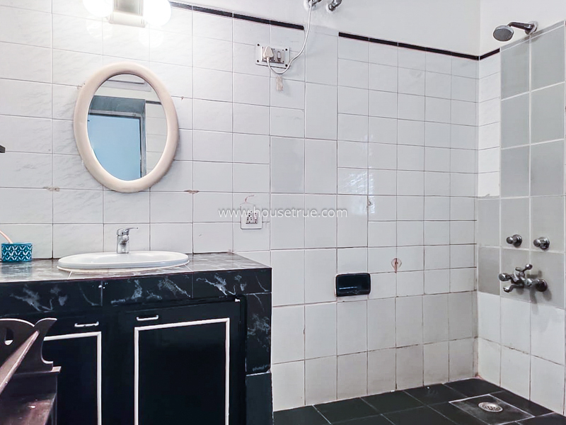 4 BHK Flat For Rent in Hauz Khas Enclave