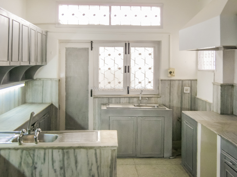 4 BHK Flat For Rent in Hauz Khas Enclave