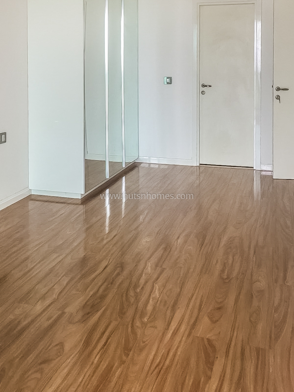 4 BHK Condo For Rent in Golf Course Road