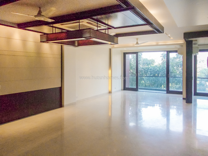 4 BHK Flat For Rent in Vasant Vihar