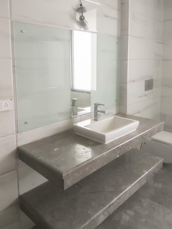 5 BHK Farm House For Rent in Radhey Mohan Drive