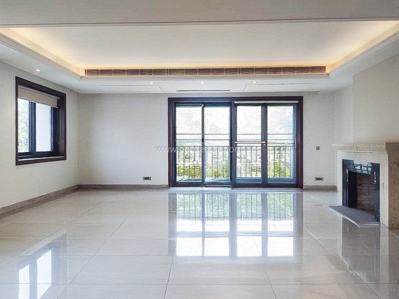 5 BHK Duplex For Rent in Vasant Vihar