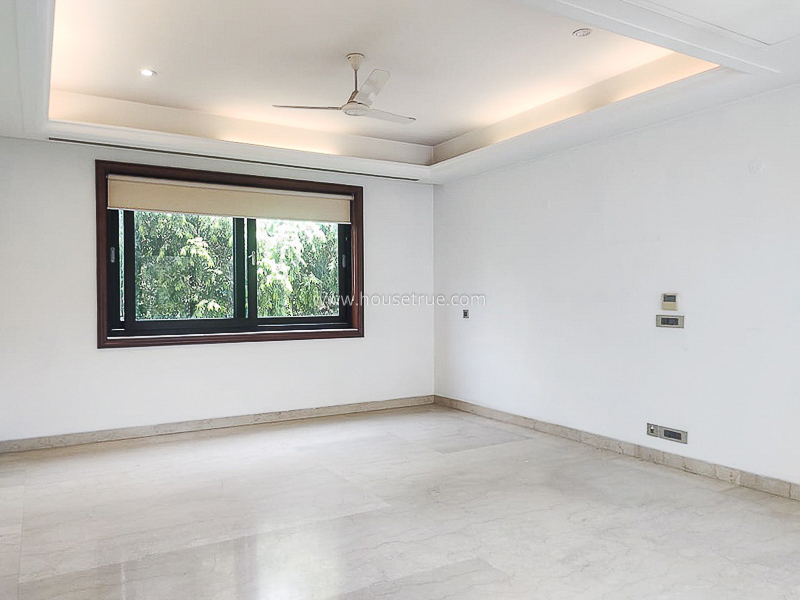5 BHK Duplex For Rent in Vasant Vihar