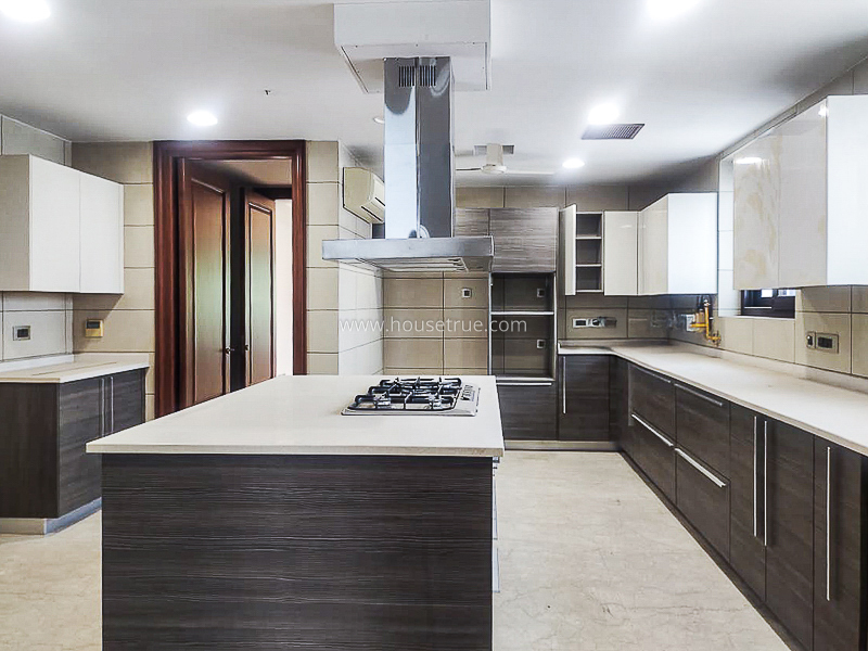 5 BHK Duplex For Rent in Vasant Vihar
