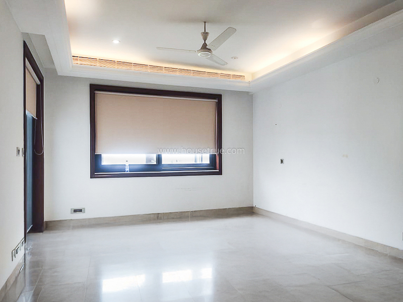 5 BHK Duplex For Rent in Vasant Vihar
