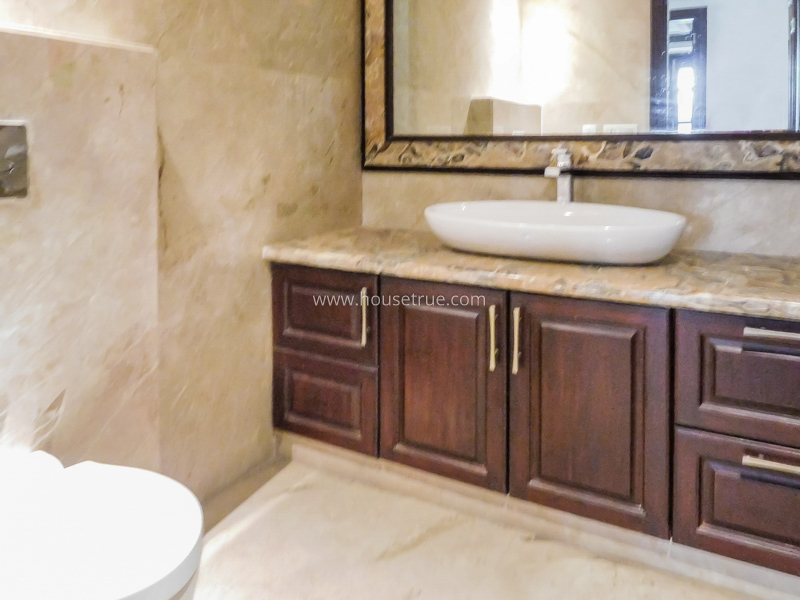 3 BHK Duplex For Rent in Maharani Bagh