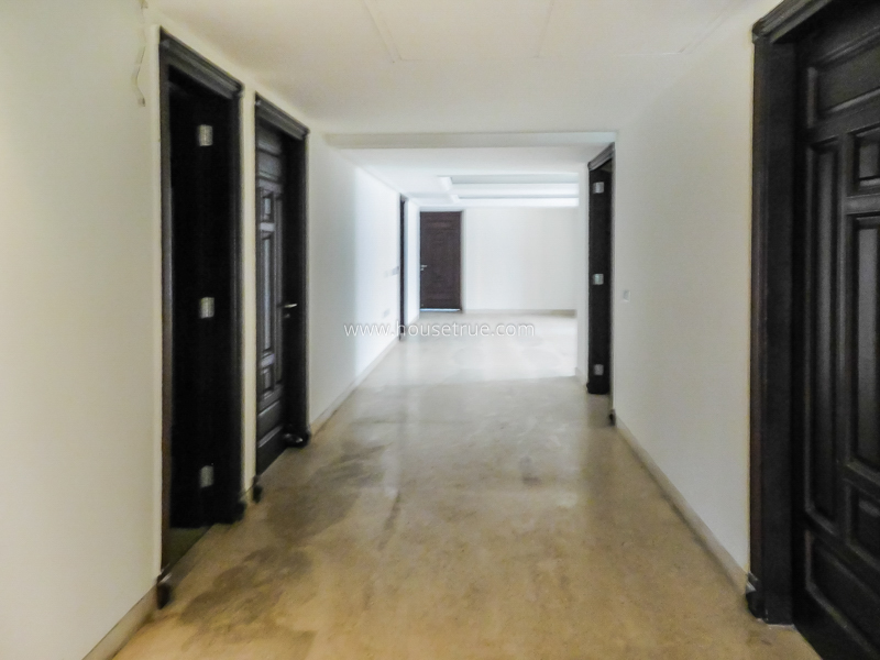 3 BHK Duplex For Rent in Maharani Bagh