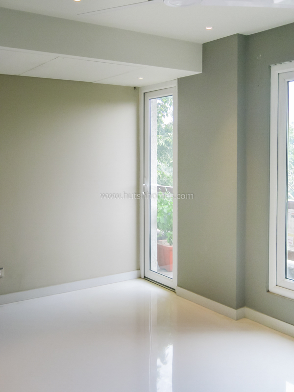 4 BHK Flat For Rent in Vasant Vihar