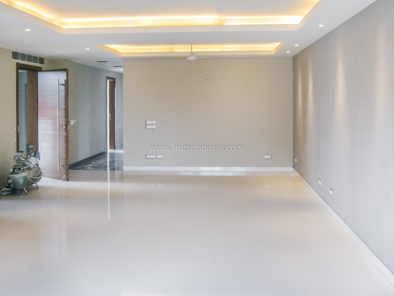 4 BHK Flat For Rent in Vasant Vihar