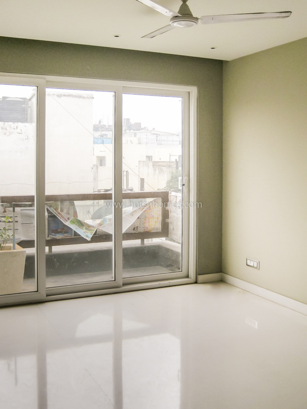 4 BHK Flat For Rent in Vasant Vihar