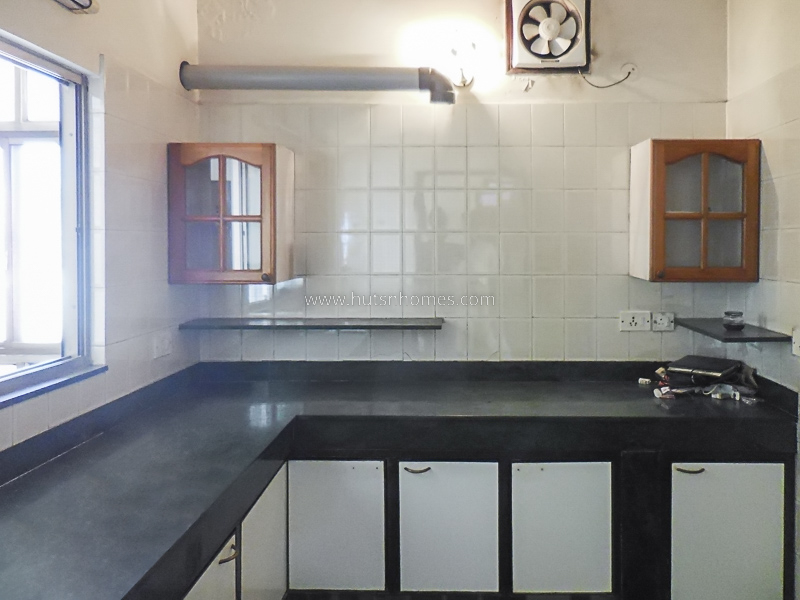 4 BHK Flat For Rent in Vasant Vihar