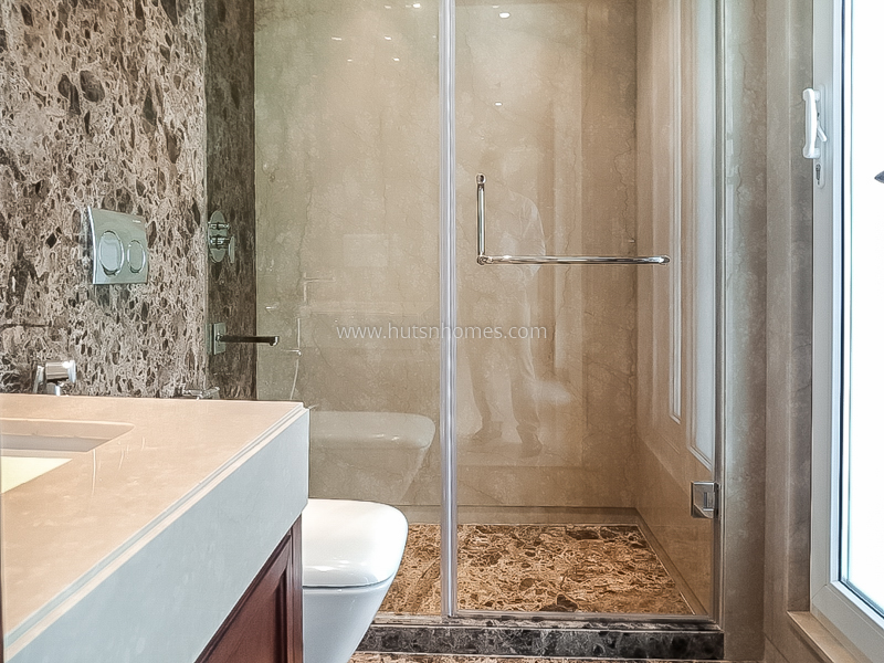 3 BHK Flat For Rent in Vasant Vihar