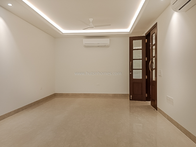 3 BHK Flat For Rent in Vasant Vihar