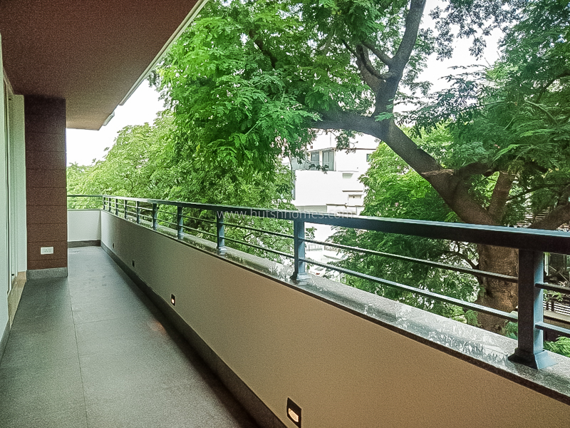 4 BHK Flat For Rent in Vasant Vihar