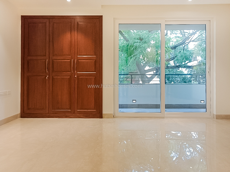 4 BHK Flat For Rent in Vasant Vihar