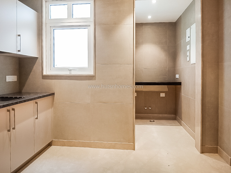 4 BHK Flat For Rent in Vasant Vihar