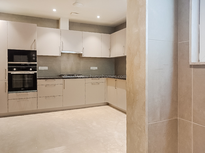 4 BHK Flat For Rent in Vasant Vihar