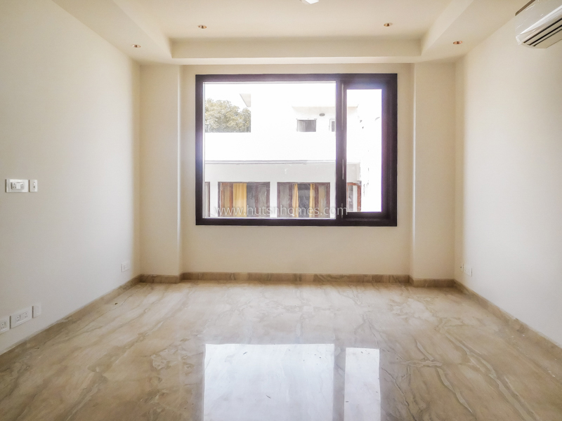 4 BHK Flat For Rent in Vasant Vihar