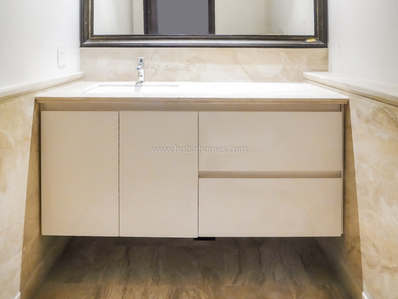 4 BHK Flat For Rent in Vasant Vihar